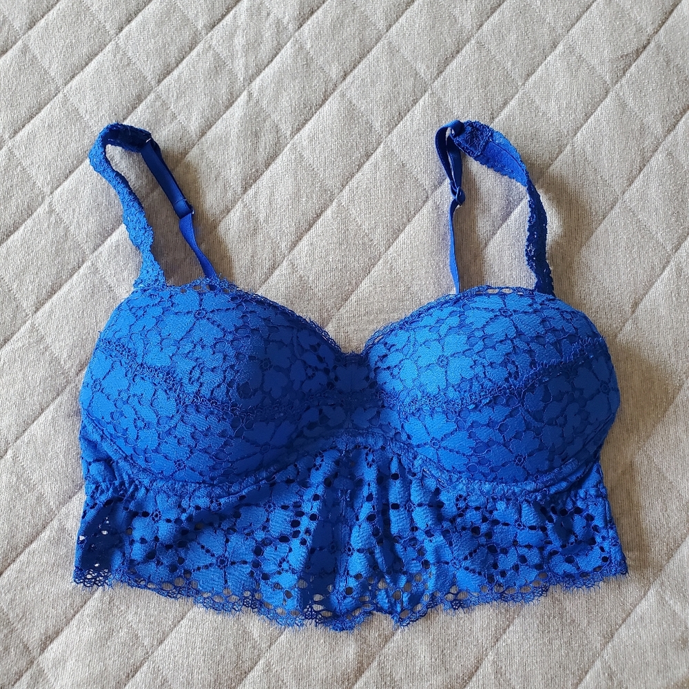 ⭐4/$20 VS PINK Lace Bralette Small